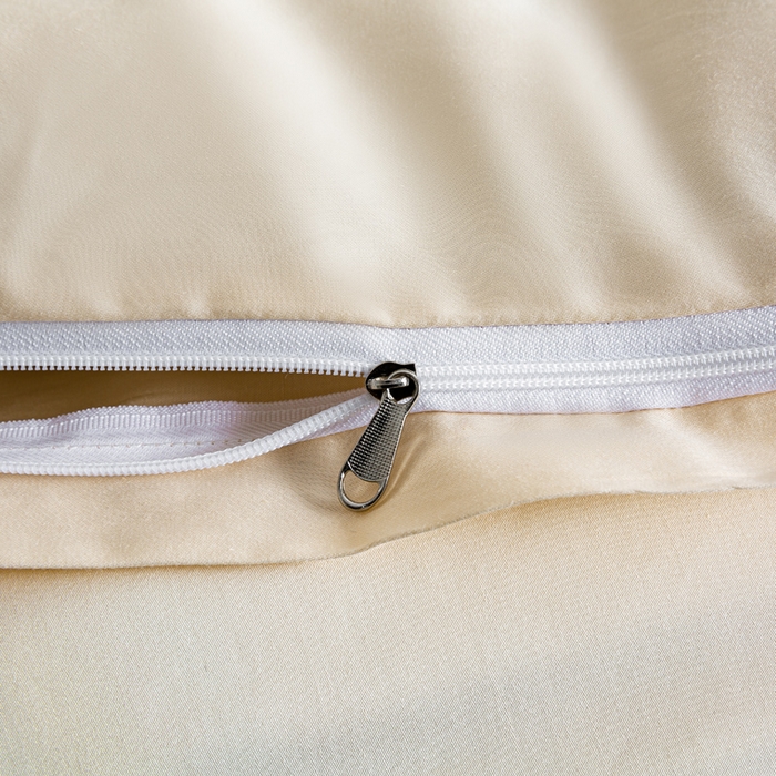 91家纺网 家纺一手货源 找家纺 憨豆家纺 2026新款全棉60s四件套纯色贡缎纯棉被套床笠款三件套长绒棉被套 奶昔白