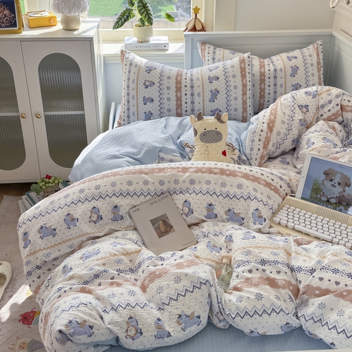 91家纺网 家纺一手货源 找家纺 赛琳 2026新款春夏款泡芙纱双层纱加厚费尔岛系列四件套（有买家秀） 费尔岛木马