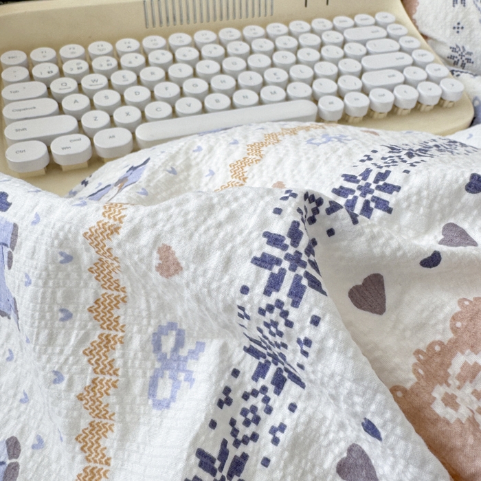 91家纺网 家纺一手货源 找家纺 赛琳 2026新款春夏款泡芙纱双层纱加厚费尔岛系列四件套（有买家秀） 费尔岛木马