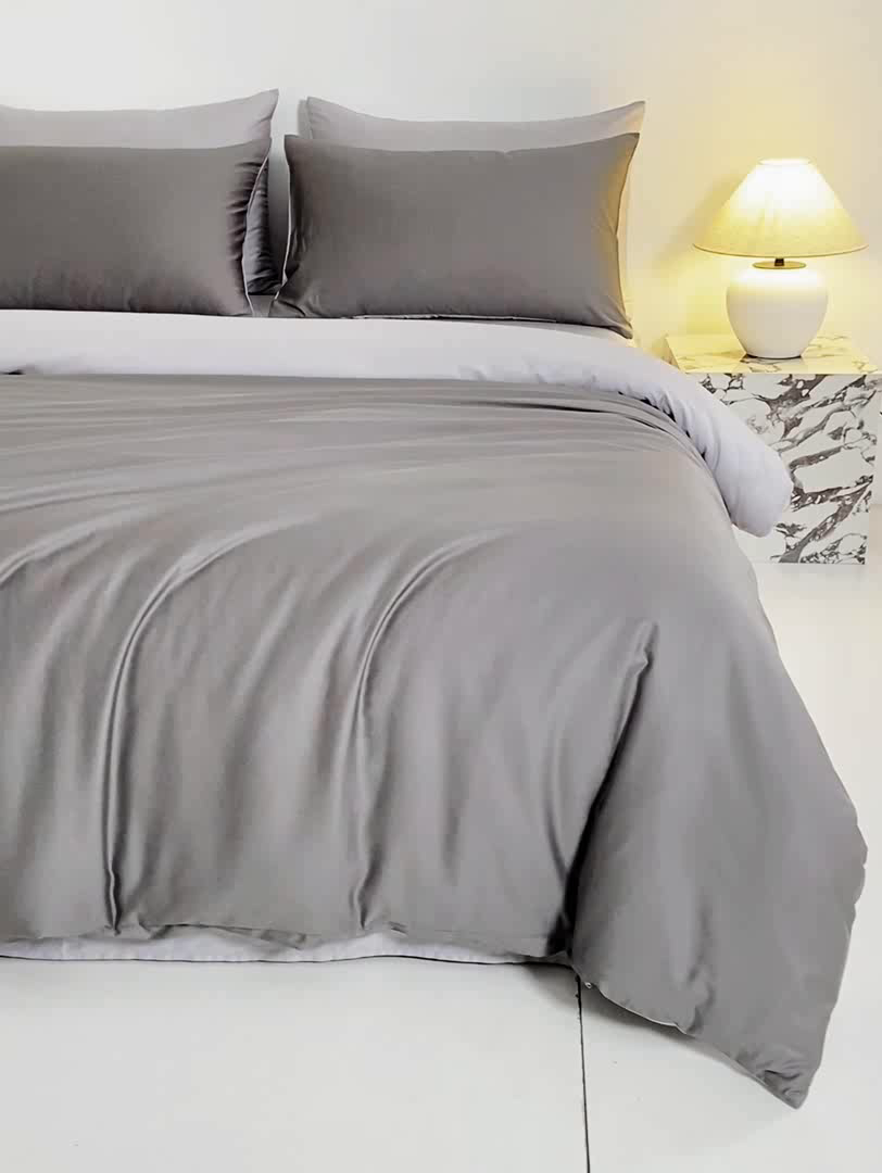 91家纺网 家纺一手货源 找家纺 憨豆家纺 2026新款全棉60s四件套纯色贡缎纯棉被套床笠款三件套长绒棉被套 高级灰+冰川灰
