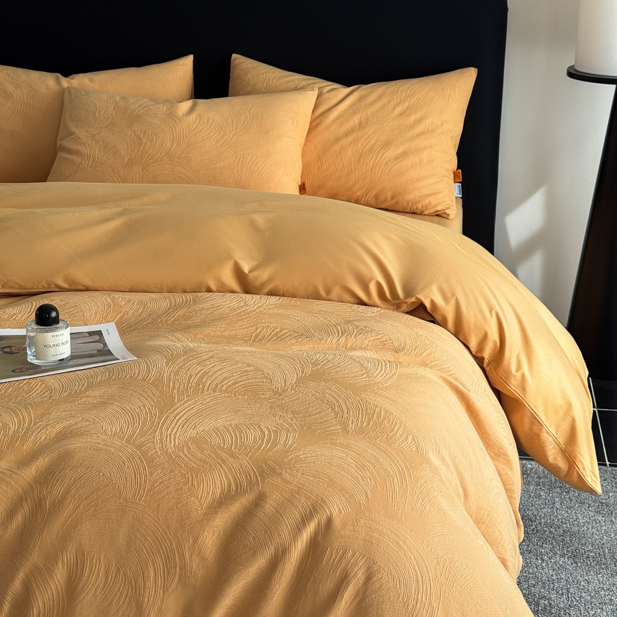 91家纺网 家纺一手货源 找家纺 简宜家居（朝初家纺） 2026新款四季40支全棉提花纯棉四件套--彩绘系列 彩绘-橘光