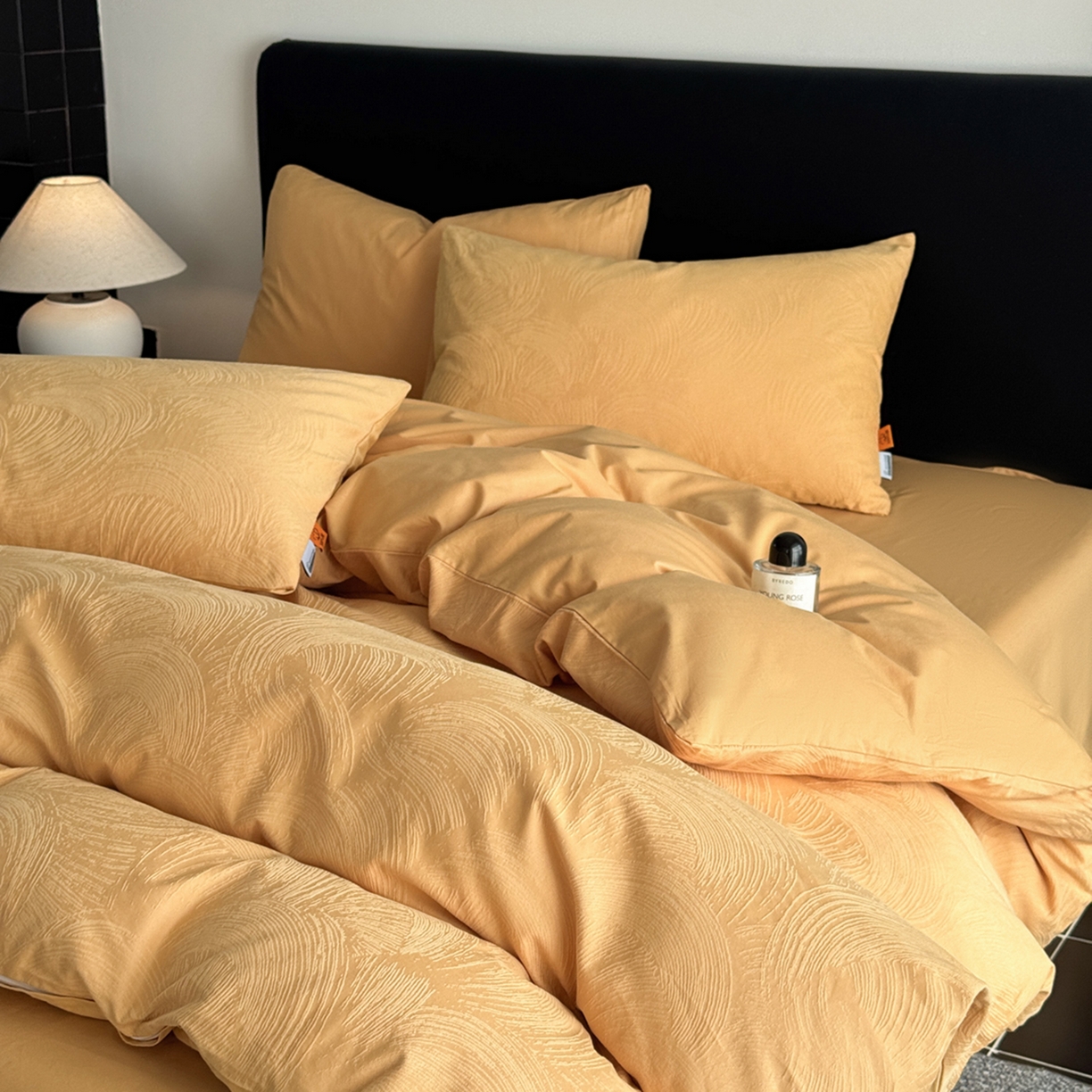 91家纺网 家纺一手货源 找家纺 简宜家居（朝初家纺） 2026新款四季40支全棉提花纯棉四件套--彩绘系列 彩绘-橘光