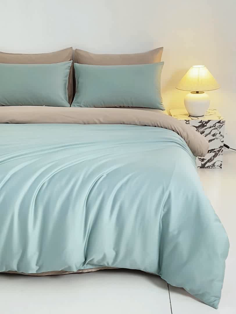 91家纺网 家纺一手货源 找家纺 憨豆家纺 2026新款全棉60s四件套纯色贡缎纯棉被套床笠款三件套长绒棉被套 薄荷绿+奶咖