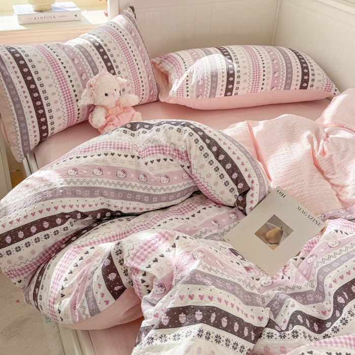 91家纺网 家纺一手货源 找家纺 赛琳 2026新款春夏款泡芙纱双层纱加厚费尔岛系列四件套（有买家秀） 猫咪集粉