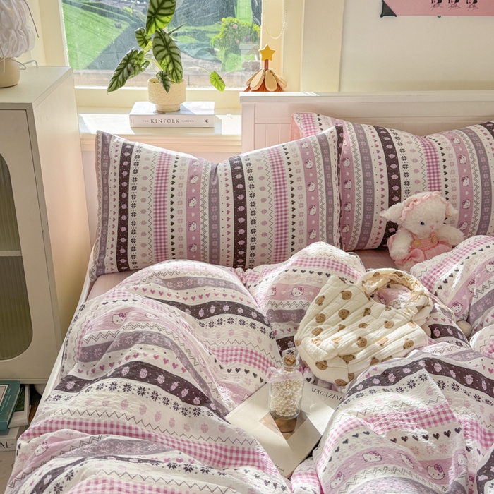 91家纺网 家纺一手货源 找家纺 赛琳 2026新款春夏款泡芙纱双层纱加厚费尔岛系列四件套（有买家秀） 猫咪集粉