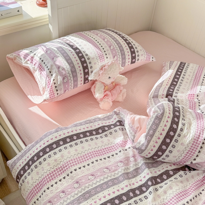 91家纺网 家纺一手货源 找家纺 赛琳 2026新款春夏款泡芙纱双层纱加厚费尔岛系列四件套（有买家秀） 猫咪集粉