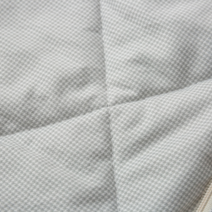 91家纺网 家纺一手货源 找家纺 雷娜家居 2026新款糯糯棉四季款卡皮巴拉抱枕被 卡皮巴拉灰色