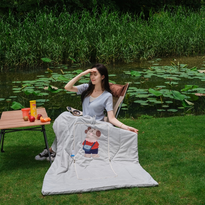 91家纺网 家纺一手货源 找家纺 雷娜家居 2026新款糯糯棉四季款卡皮巴拉抱枕被 卡皮巴拉灰色