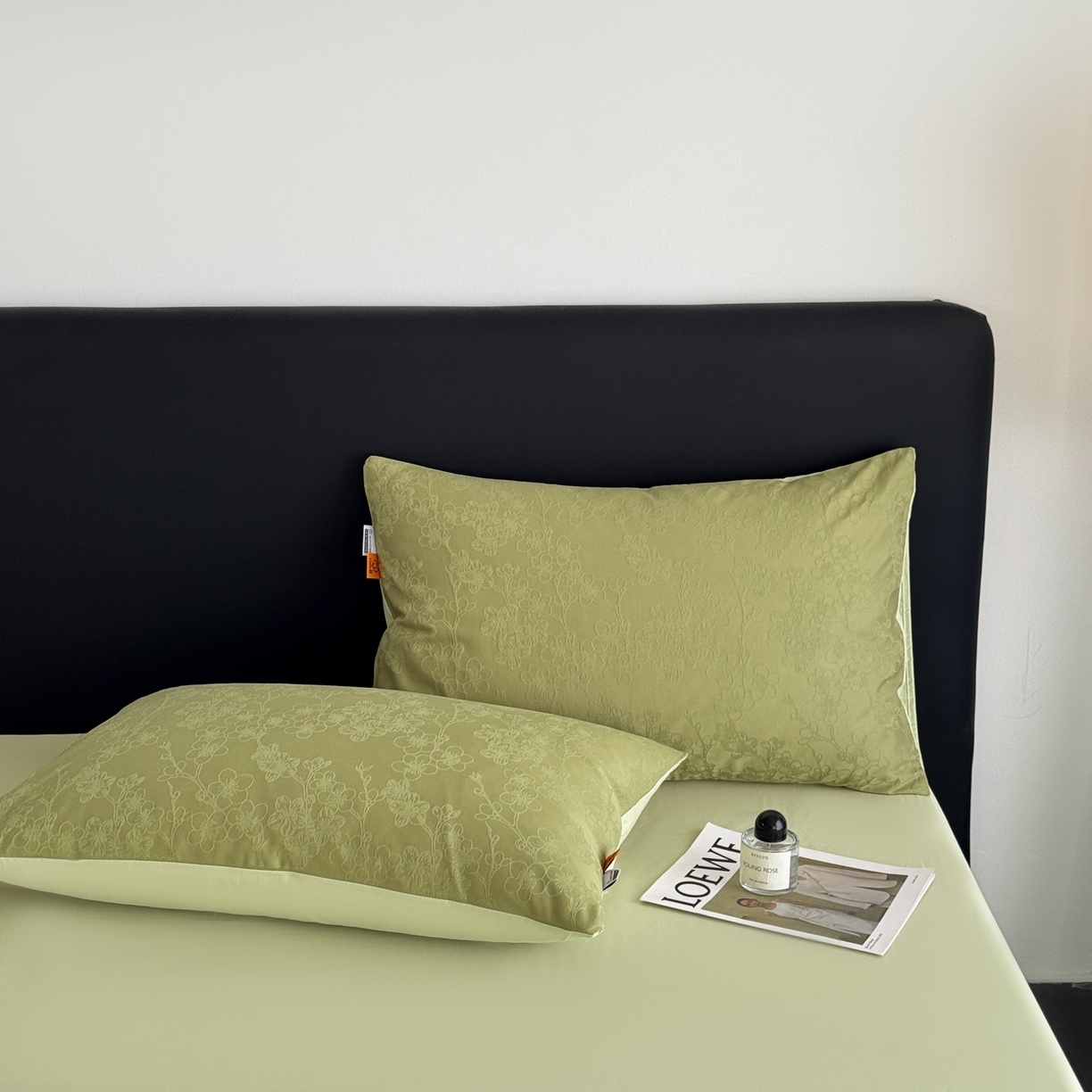 91家纺网 家纺一手货源 找家纺 简宜家居（朝初家纺） 2026新款四季40支全棉提花纯棉四件套--彩绘系列 青枝-梅影