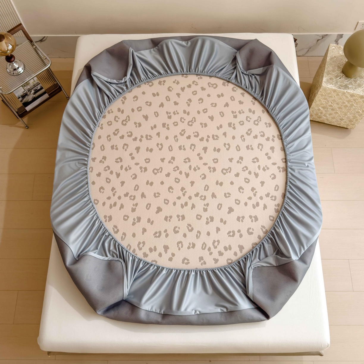 91家纺网 家纺一手货源 找家纺 孩子王家纺 2026春夏新款A类母婴级ins清新冰豆豆小熊刺绣凉感值过0.21夏季冰丝席凉席 小熊豹豹-咖 床笠款