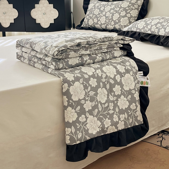 91家纺网 家纺一手货源 找家纺 vip被业 2026新款新疆棉花双层纱皱皱纱法式赫本风韩版小香ins风空调夏被 芳华一梦