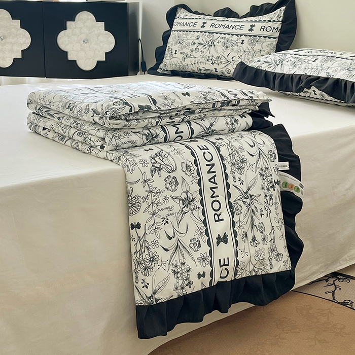 91家纺网 家纺一手货源 找家纺 vip被业 2026新款新疆棉花双层纱皱皱纱法式赫本风韩版小香ins风空调夏被 黑耀秘境