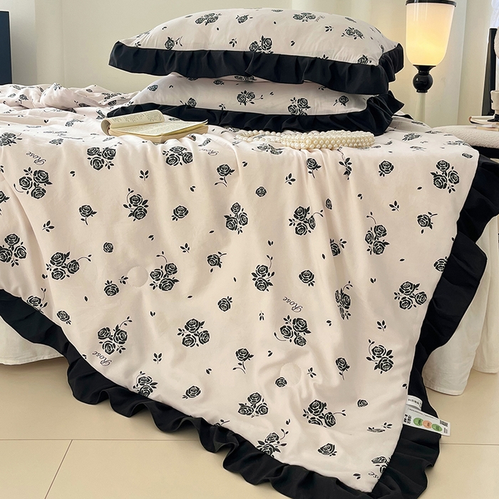 91家纺网 家纺一手货源 找家纺 vip被业 2026新款新疆棉花双层纱皱皱纱法式赫本风韩版小香ins风空调夏被 时间煮雨