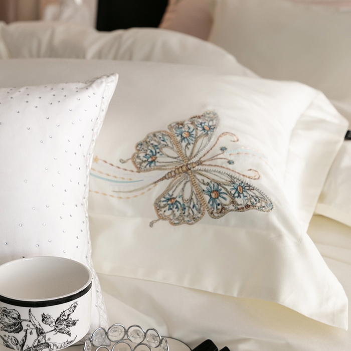 91家纺网 家纺一手货源 找家纺 蕾诺家纺 2026新款100S高奢简约匹马棉系列四件套-棉梦境 棉梦境-月光白