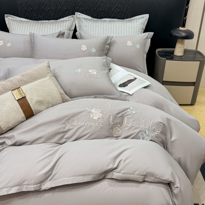 91家纺网 家纺一手货源 找家纺 昊翔家纺 2026全棉纯棉刺绣花四件套40支长绒棉100% 棉礼盒包装 春妍-银灰