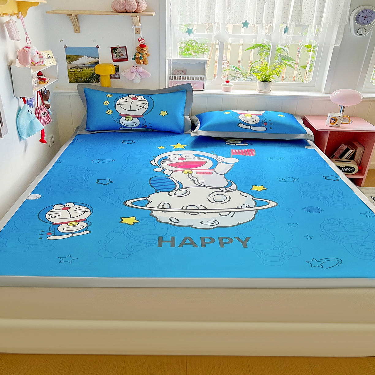 91家纺网 家纺一手货源 找家纺 KT猫直营店 2026新款数码卡通印花凉感冰丝软凉席席子 登月叮当蓝-席