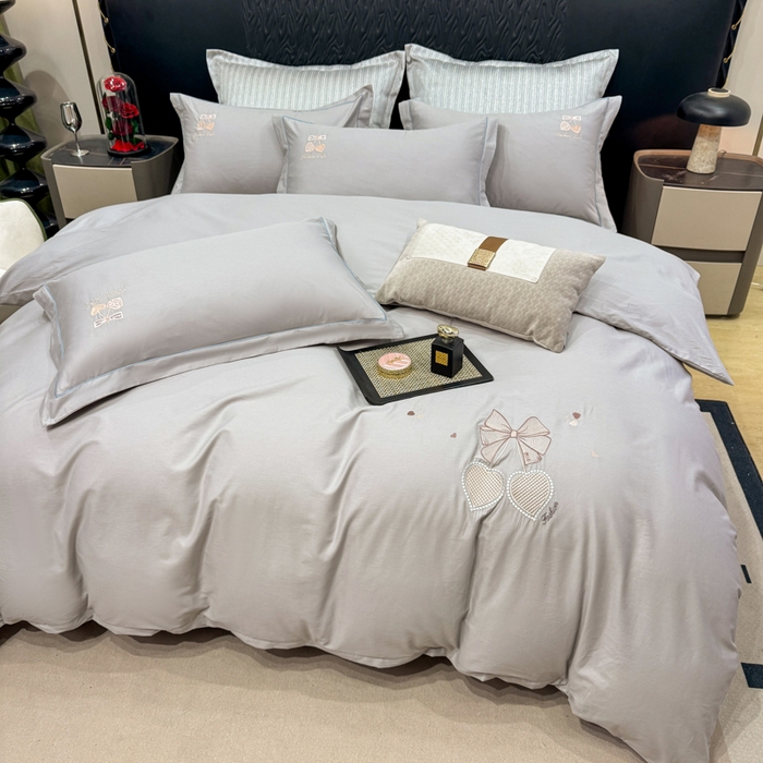 91家纺网 家纺一手货源 找家纺 昊翔家纺 2026全棉纯棉刺绣花四件套40支长绒棉100% 棉礼盒包装 樱桃之恋-灰色