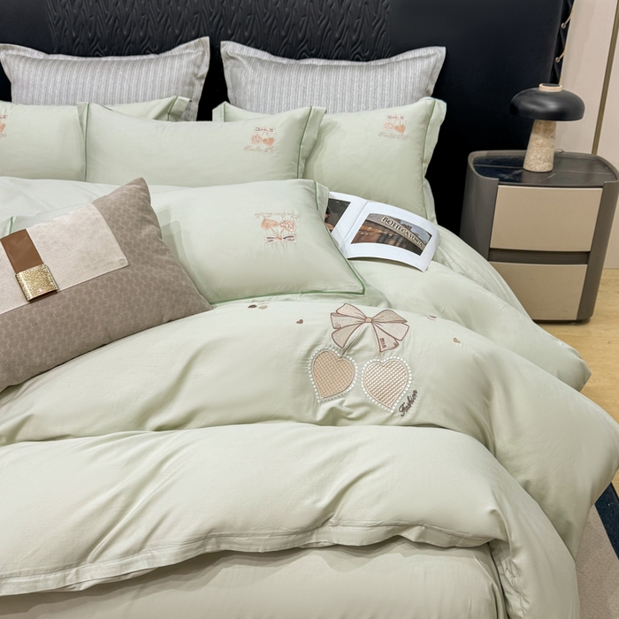 91家纺网 家纺一手货源 找家纺 昊翔家纺 2026全棉纯棉刺绣花四件套40支长绒棉100% 棉礼盒包装 樱桃之恋-青柠绿
