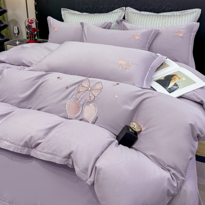 91家纺网 家纺一手货源 找家纺 昊翔家纺 2026全棉纯棉刺绣花四件套40支长绒棉100% 棉礼盒包装 樱桃之恋-紫色