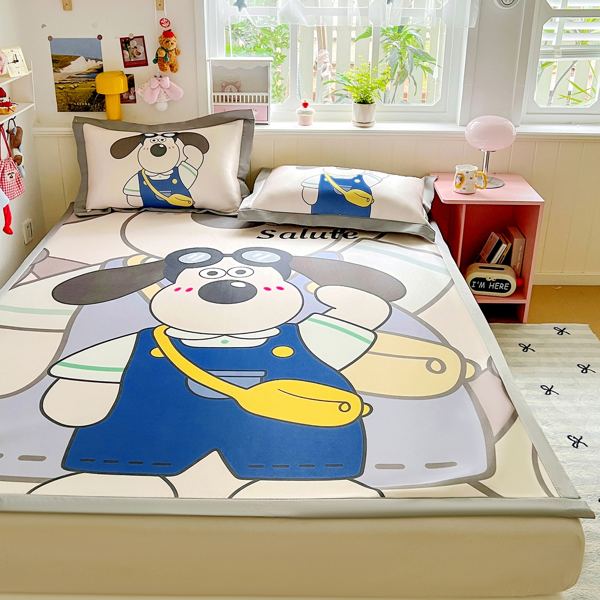 91家纺网 家纺一手货源 找家纺 KT猫直营店 2026新款数码卡通印花凉感冰丝软凉席席子 飞行汪-席