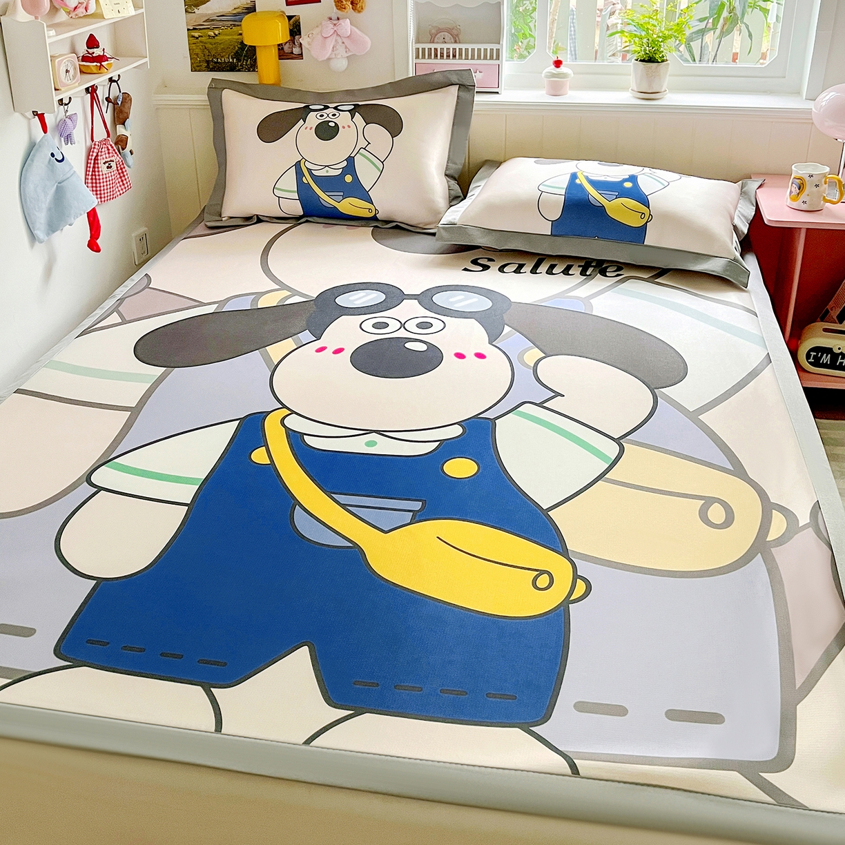 91家纺网 家纺一手货源 找家纺 KT猫直营店 2026新款数码卡通印花凉感冰丝软凉席席子 飞行汪-席