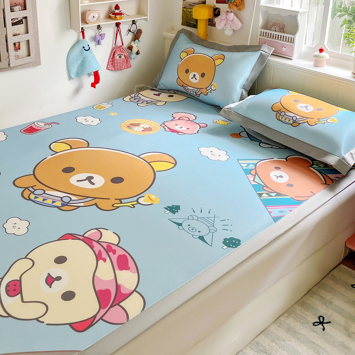 91家纺网 家纺一手货源 找家纺 KT猫直营店 2026新款数码卡通印花凉感冰丝软凉席席子 懒懒熊-席