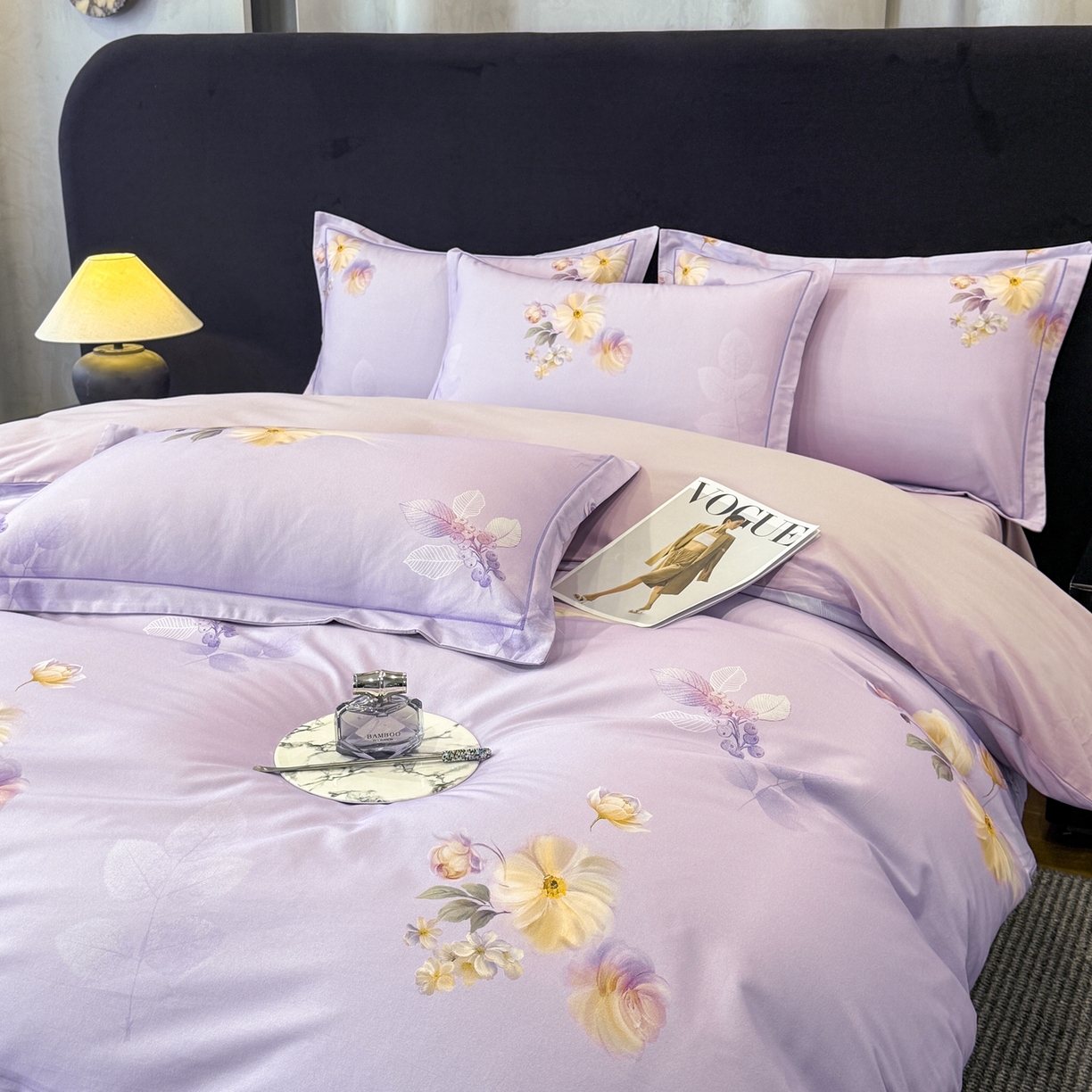 91家纺网 家纺一手货源 找家纺 喜四方 2026新款100%全棉60支长绒棉数码印花四件套（控价不低于180）秋季漫想-紫