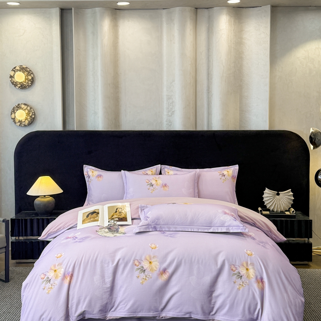 91家纺网 家纺一手货源 找家纺 喜四方 2026新款100%全棉60支长绒棉数码印花四件套（控价不低于180）秋季漫想-紫