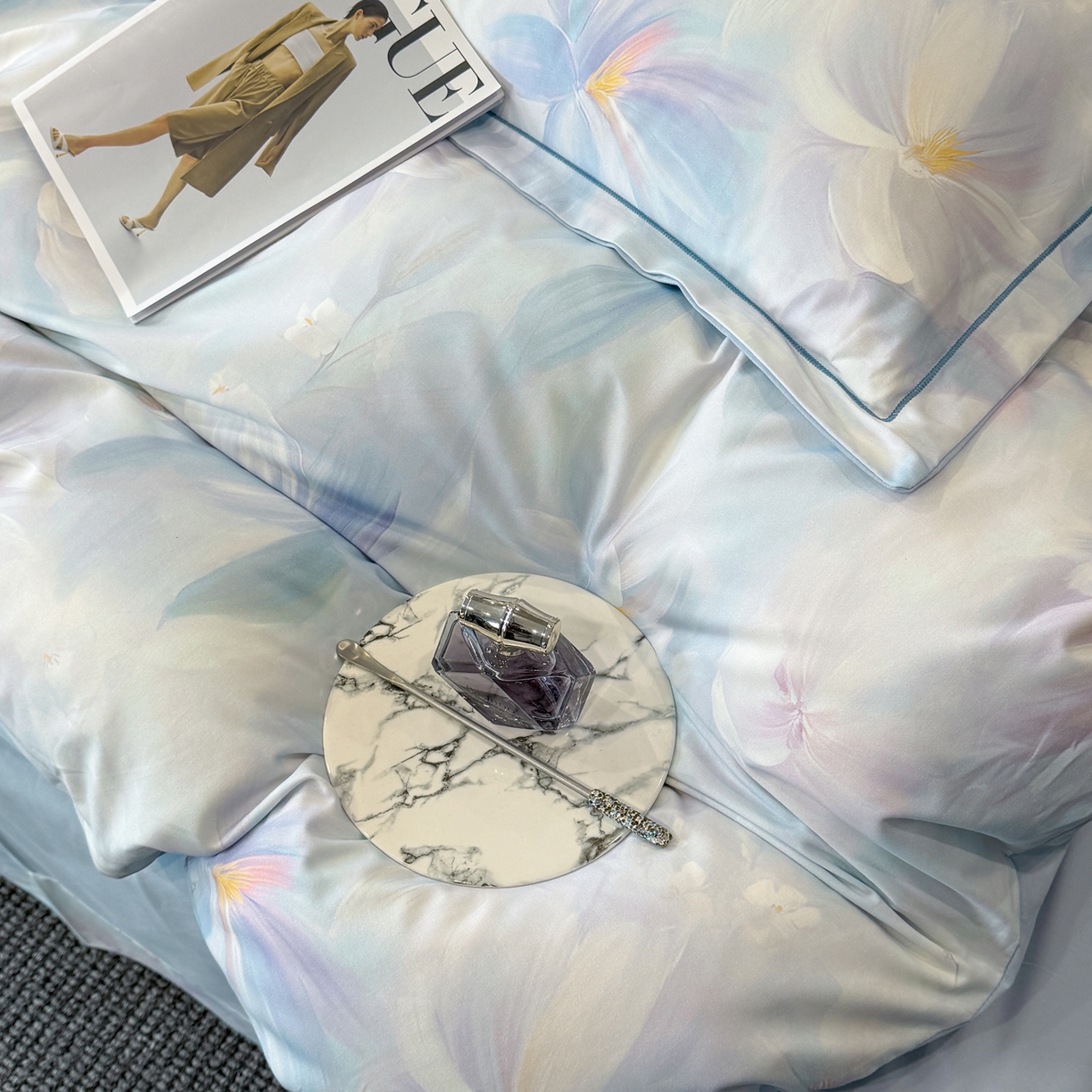 91家纺网 家纺一手货源 找家纺 喜四方 2026新款100%全棉60支长绒棉数码印花四件套（控价不低于180）心事花语-粉