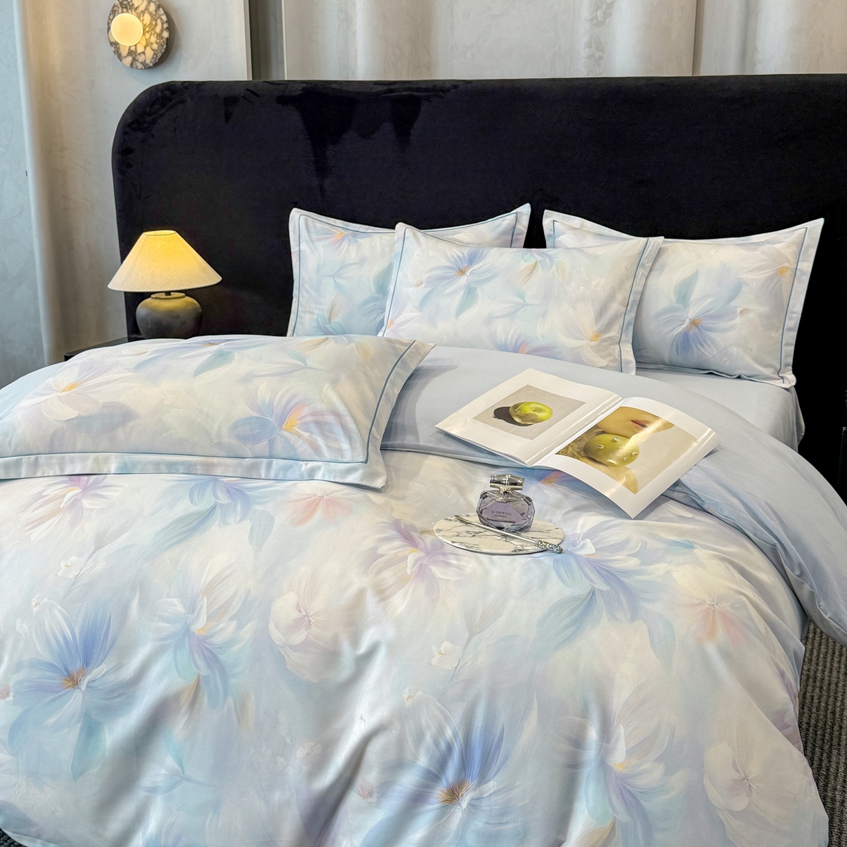 91家纺网 家纺一手货源 找家纺 喜四方 2026新款100%全棉60支长绒棉数码印花四件套（控价不低于180）心事花语-粉