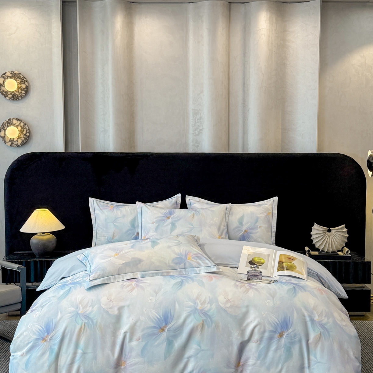 91家纺网 家纺一手货源 找家纺 喜四方 2026新款100%全棉60支长绒棉数码印花四件套（控价不低于180）心事花语-粉