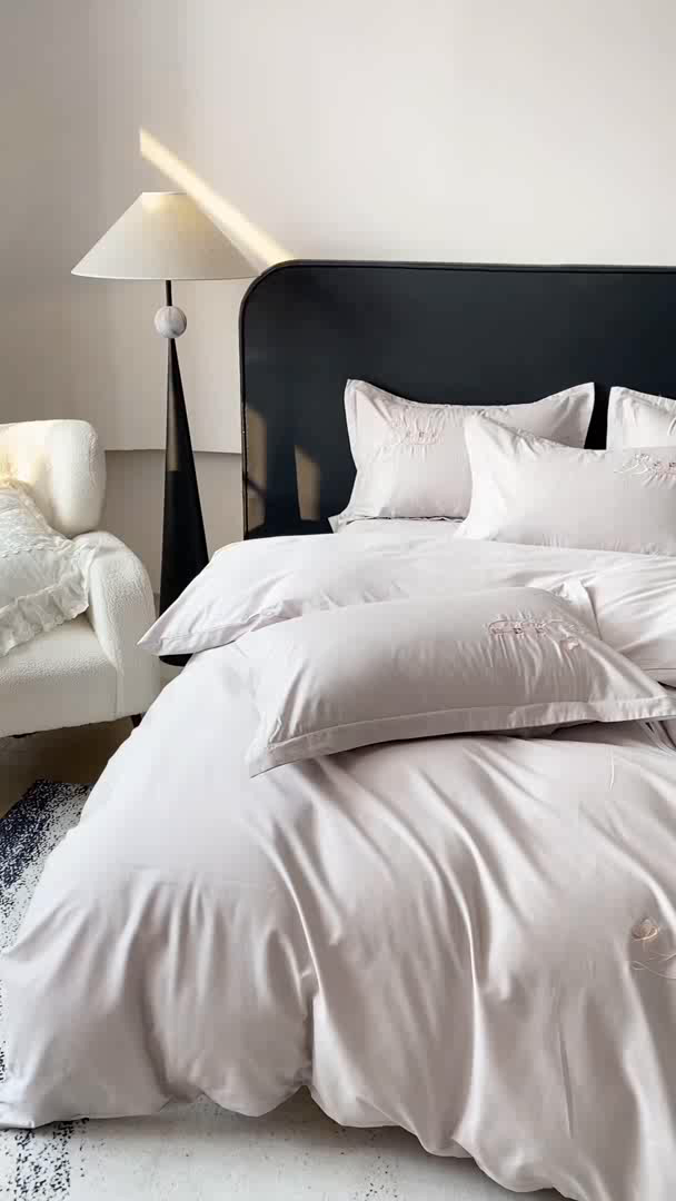 91家纺网 家纺一手货源 找家纺 昊翔家纺 2026全棉纯棉刺绣花四件套40支长绒棉100% 棉礼盒包装 朝花-银灰