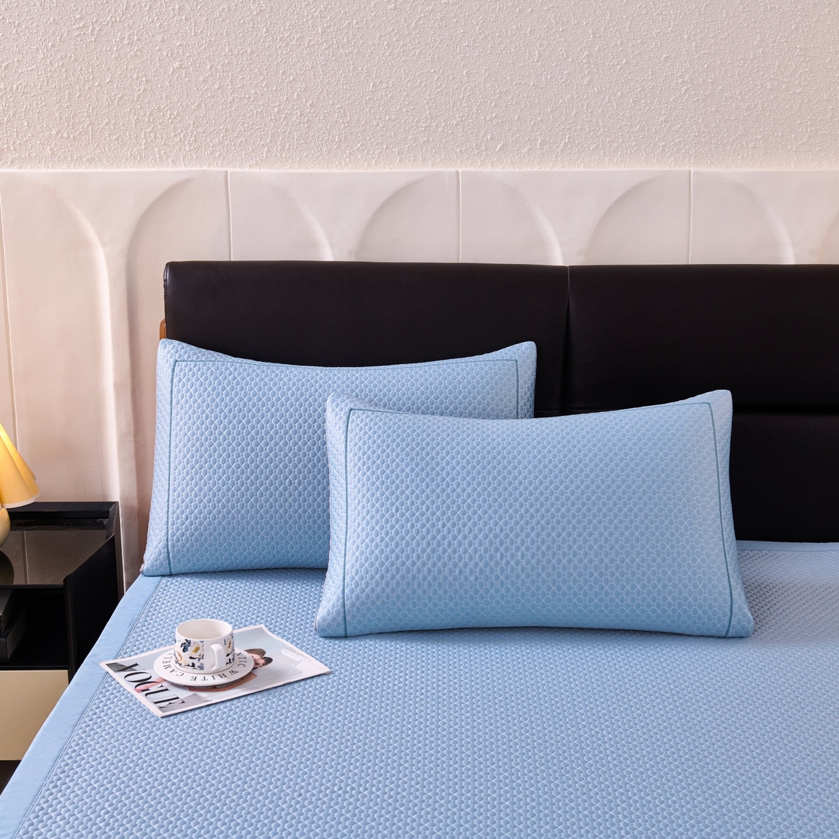 91家纺网 家纺一手货源 找家纺 席之家 2026新款PE中分子凉席三件套纯色平铺豆豆席-四叶草 四叶草-月光蓝