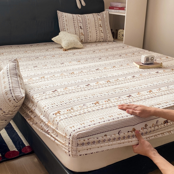 91家纺网 家纺一手货源 找家纺 赛琳 2026新款泡芙纱床笠系列单床笠床笠单件（有买家秀） 栗色木马纹