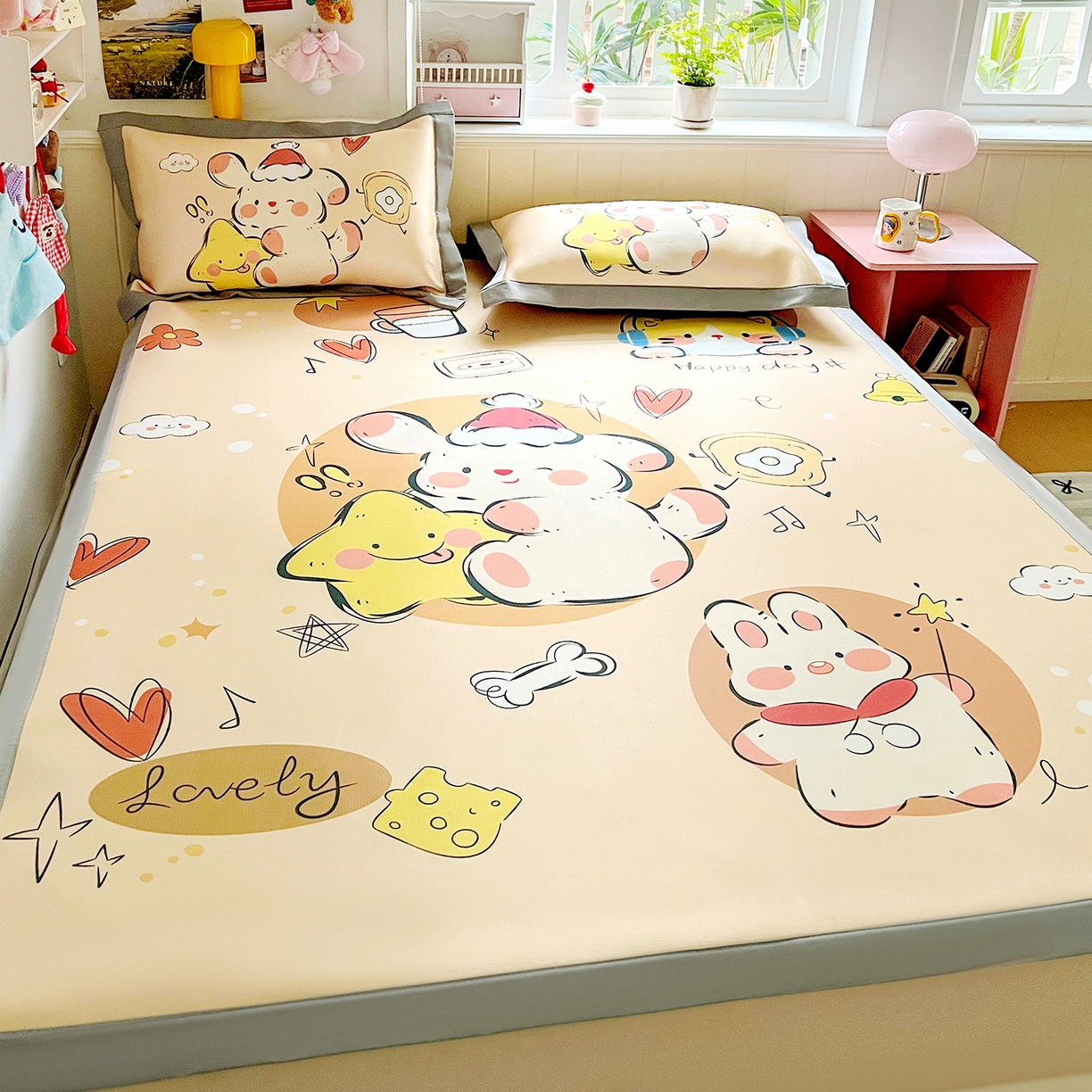 91家纺网 家纺一手货源 找家纺 KT猫直营店 2026新款数码卡通印花凉感冰丝软凉席席子 小确幸-席