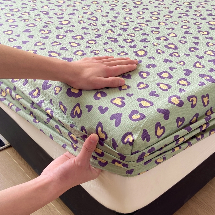 91家纺网 家纺一手货源 找家纺 赛琳 2026新款泡芙纱床笠系列单床笠床笠单件（有买家秀） 绿绸豹纹心