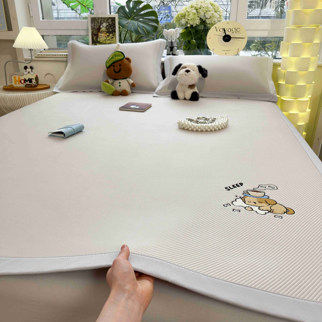 91家纺网 家纺一手货源 找家纺 孩子王家纺 2026春夏新款可机洗冰豆豆冰丝席凉席席子a类母婴级婴儿可用凉感值过0.21 贪吃小狗 床单款