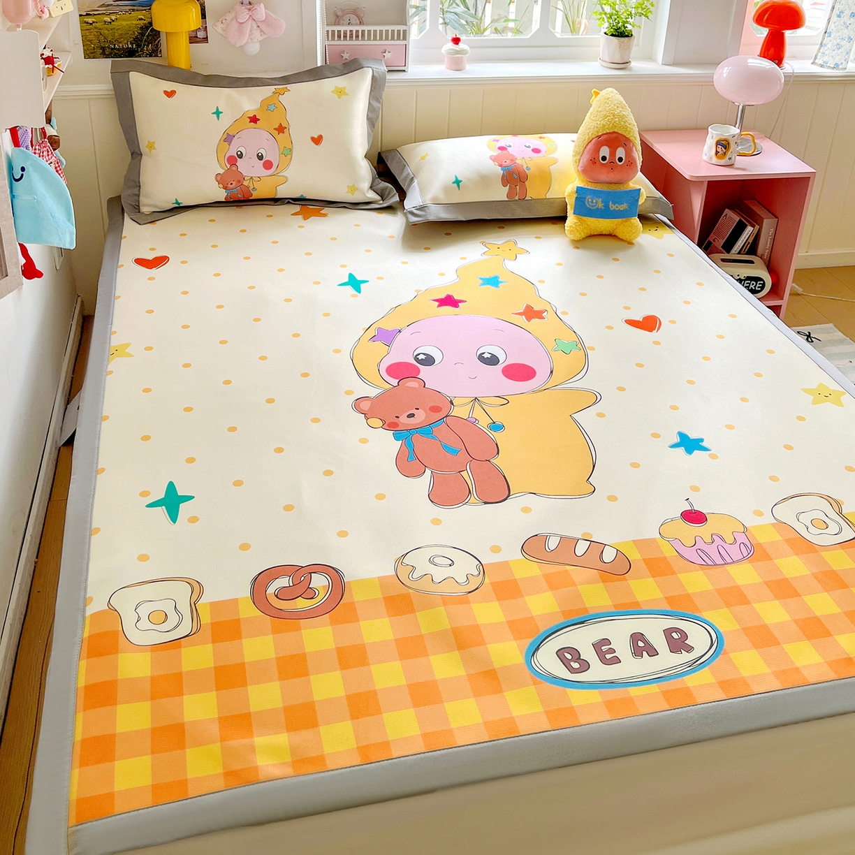 91家纺网 家纺一手货源 找家纺 KT猫直营店 2026新款数码卡通印花凉感冰丝软凉席席子 星仔面包铺-席