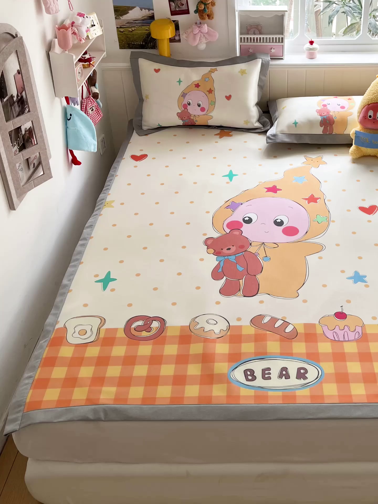 91家纺网 家纺一手货源 找家纺 KT猫直营店 2026新款数码卡通印花凉感冰丝软凉席席子 星仔面包铺-席