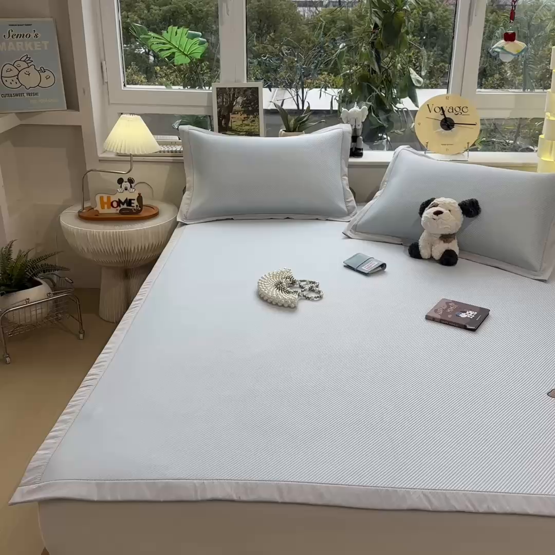 91家纺网 家纺一手货源 找家纺 孩子王家纺 2026春夏新款可机洗冰豆豆冰丝席凉席席子a类母婴级婴儿可用凉感值过0.21 可爱小狗 床单款