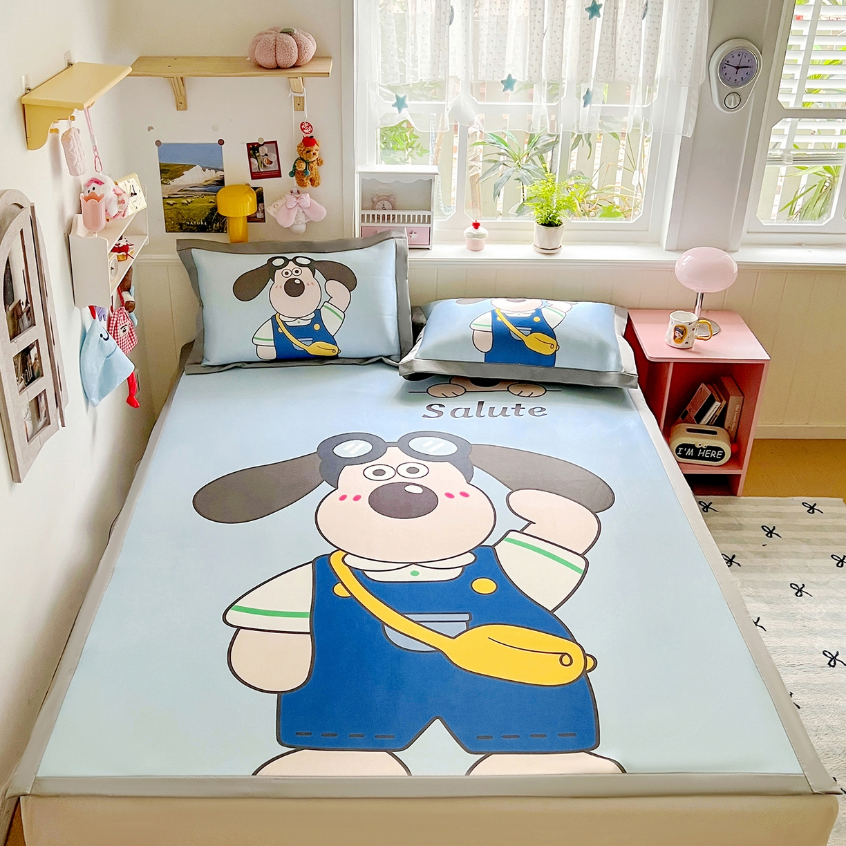 91家纺网 家纺一手货源 找家纺 KT猫直营店 2026新款数码卡通印花凉感冰丝软凉席席子 眼镜狗-席