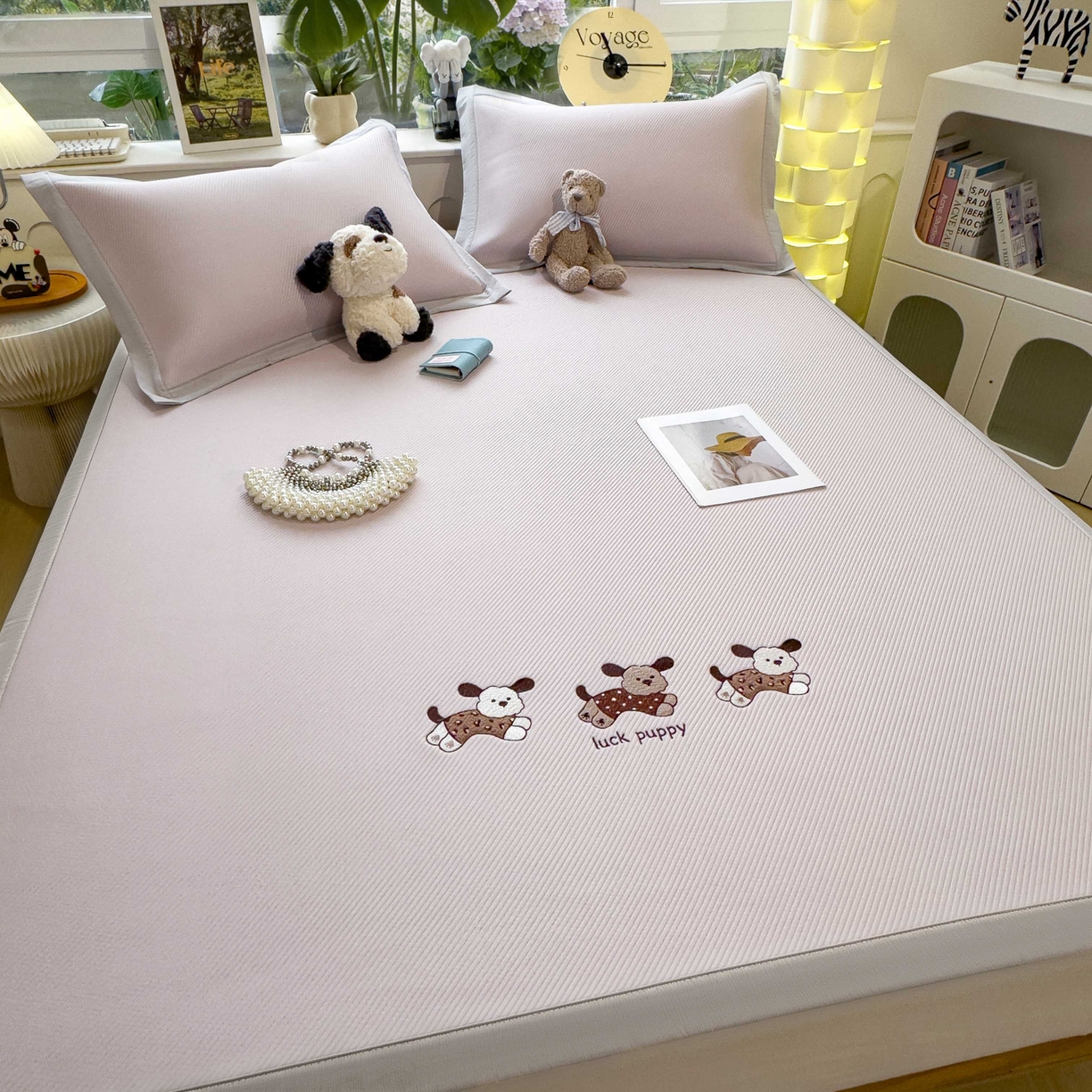 91家纺网 家纺一手货源 找家纺 孩子王家纺 2026春夏新款可机洗冰豆豆冰丝席凉席席子a类母婴级婴儿可用凉感值过0.21 趴趴狗 床单款