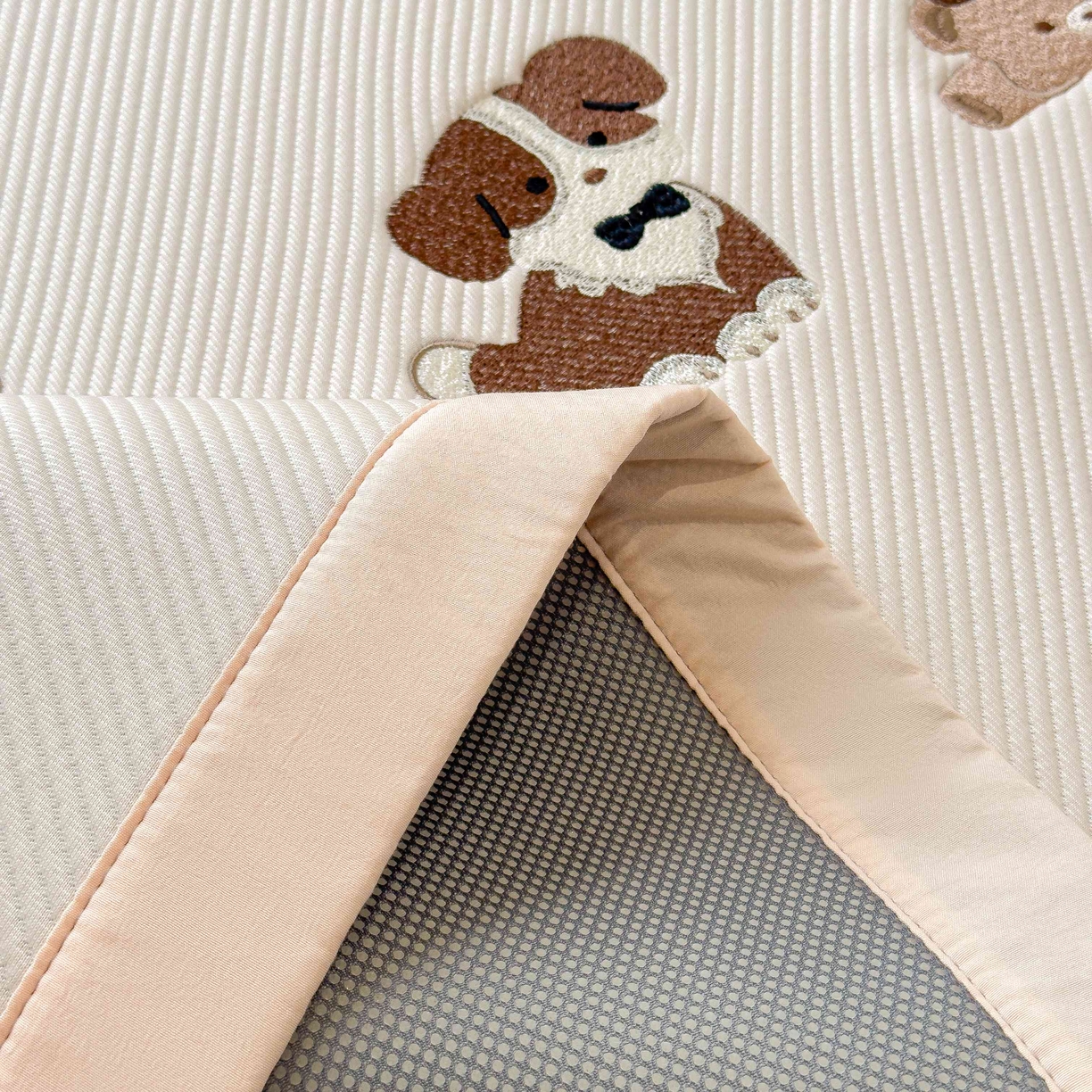 91家纺网 家纺一手货源 找家纺 孩子王家纺 2026春夏新款可机洗冰豆豆冰丝席凉席席子a类母婴级婴儿可用凉感值过0.21 软萌小熊 床单款