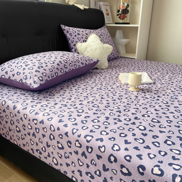 91家纺网 家纺一手货源 找家纺 赛琳 2026新款泡芙纱床笠系列单床笠床笠单件（有买家秀） 紫绸豹纹心