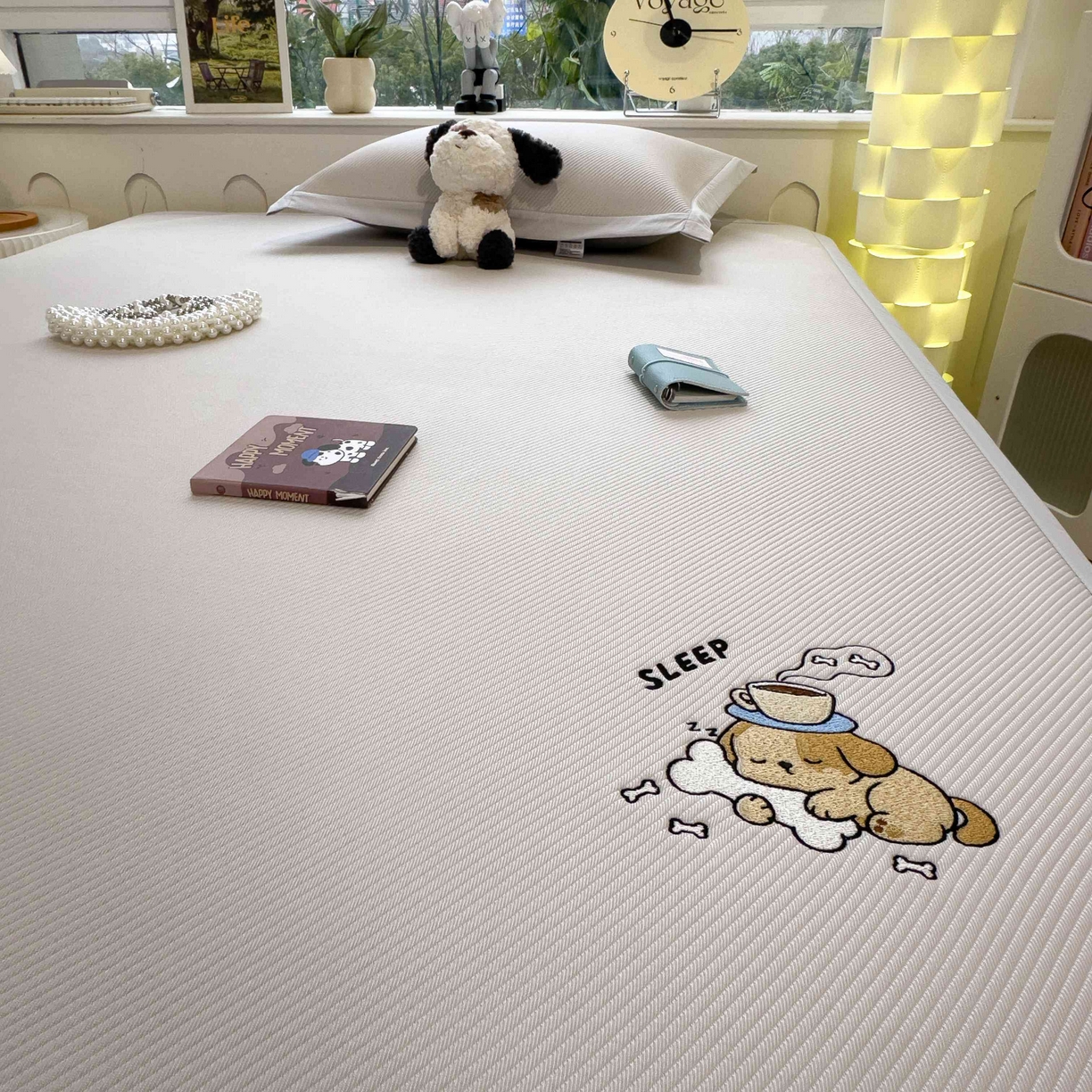 91家纺网 家纺一手货源 找家纺 孩子王家纺 2026春夏新款可机洗冰豆豆冰丝席凉席席子a类母婴级婴儿可用凉感值过0.21 贪吃小狗 床单款