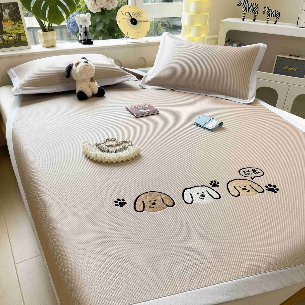 91家纺网 家纺一手货源 找家纺 孩子王家纺 2026春夏新款可机洗冰豆豆冰丝席凉席席子a类母婴级婴儿可用凉感值过0.21 汪汪线条狗 床单款