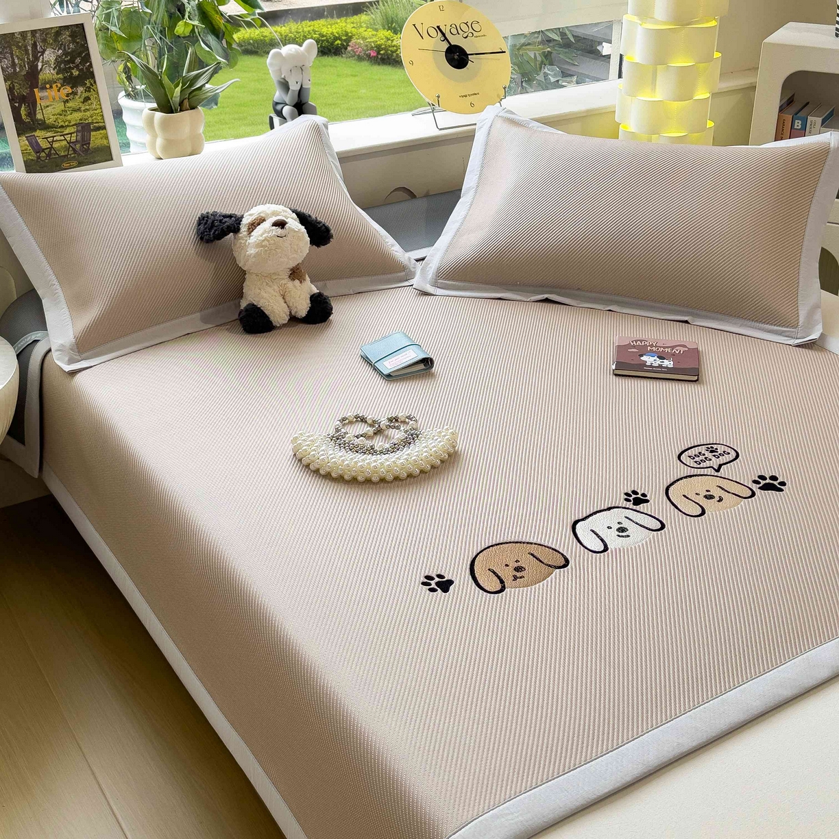 91家纺网 家纺一手货源 找家纺 孩子王家纺 2026春夏新款可机洗冰豆豆冰丝席凉席席子a类母婴级婴儿可用凉感值过0.21 汪汪线条狗 床单款