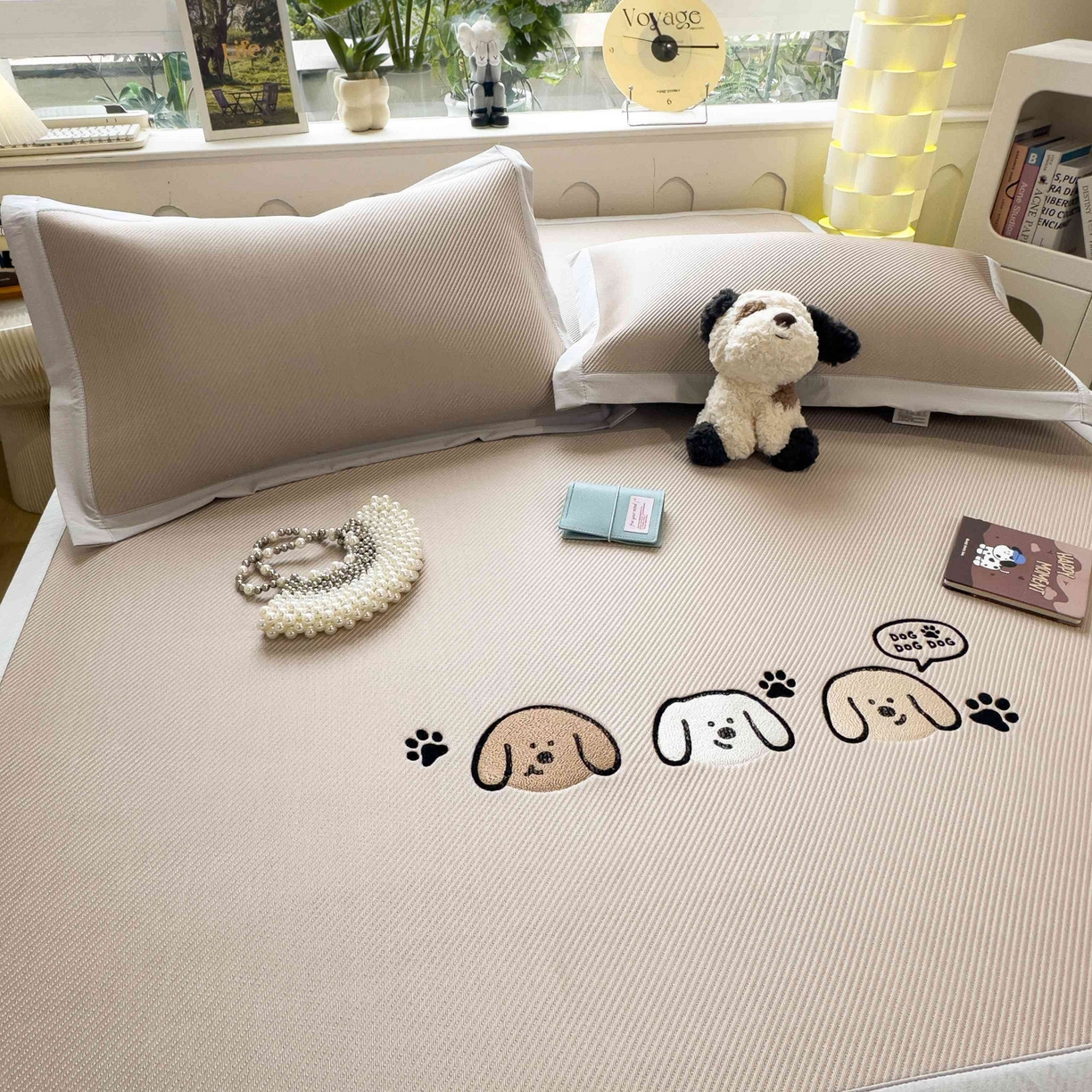 91家纺网 家纺一手货源 找家纺 孩子王家纺 2026春夏新款可机洗冰豆豆冰丝席凉席席子a类母婴级婴儿可用凉感值过0.21 汪汪线条狗 床单款