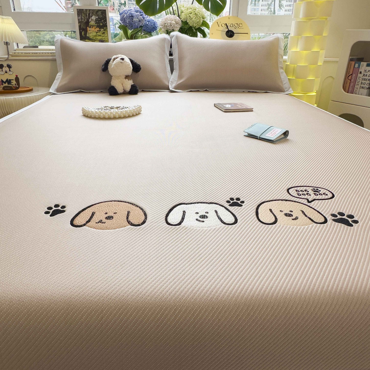 91家纺网 家纺一手货源 找家纺 孩子王家纺 2026春夏新款可机洗冰豆豆冰丝席凉席席子a类母婴级婴儿可用凉感值过0.21 汪汪线条狗 床单款