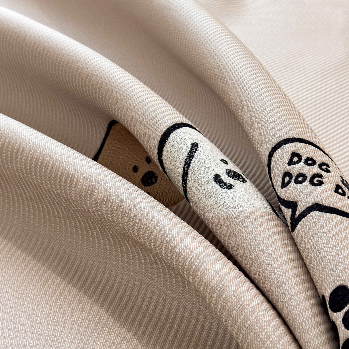 91家纺网 家纺一手货源 找家纺 孩子王家纺 2026春夏新款可机洗冰豆豆冰丝席凉席席子a类母婴级婴儿可用凉感值过0.21 汪汪线条狗 床单款